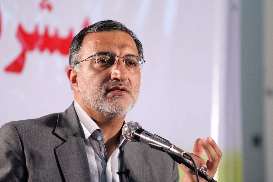 کنایه پوشکی زاکانی به دولت روحانی