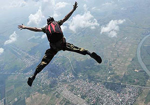 اوج لذت و هیجان با پرش از هواپیما