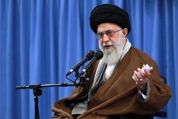 عذرخواهی رهبر انقلاب از یک طلبه در جلسه درس خارج فقه امروز