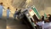 مردم سیستان و بلوچستان به جای سلفی گرفتن آستین بالا زدند