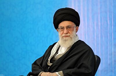 رهبر انقلاب: اسمش فضای مجازی است در حالی‌ که واقعاً فضای حقیقی است