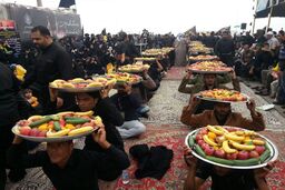 پذیرایی سخاوتمندانه عراقی‌ها از زوار اربعینی امام حسین علیه السلام