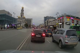 تصادف به دلیل دور زدن بر روی خط ممتد و سبقت از لاین مخالف!