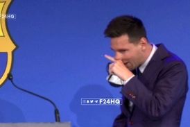 اشک‌های لیونل مسی در مراسم وداع با بارسلونا