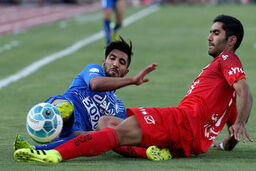 مجوز حرفه‌ای و بدهی‌های پرسپولیس و استقلال 