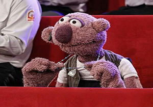 کنایه‌های جناب خان به سیاستمداران در خندوانه!