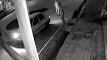 سقوط پراید در حفره بزرگ خیابان ولیعصر 