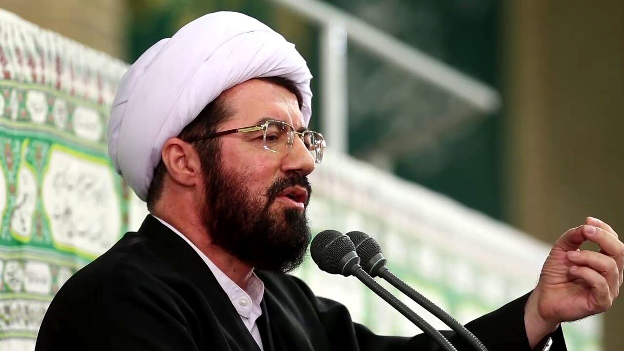 اتفاقی عجیب هنگام تدفین یک جوان مذهبی