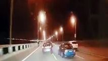 پرت شدن یک خودرو از روی پل پس از تصادف شدید