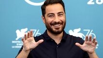 نوید محمدزاده در محاصره دختران برای عکس یادگاری+فیلم